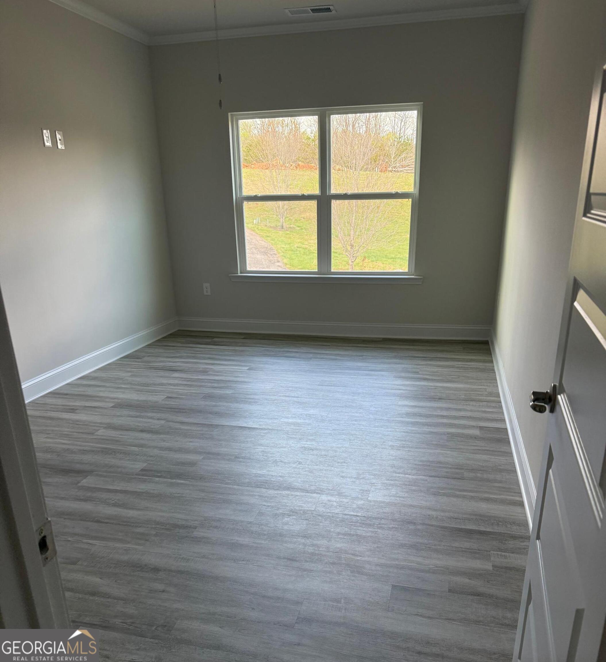 151 Saluda Drive Property Photo 4