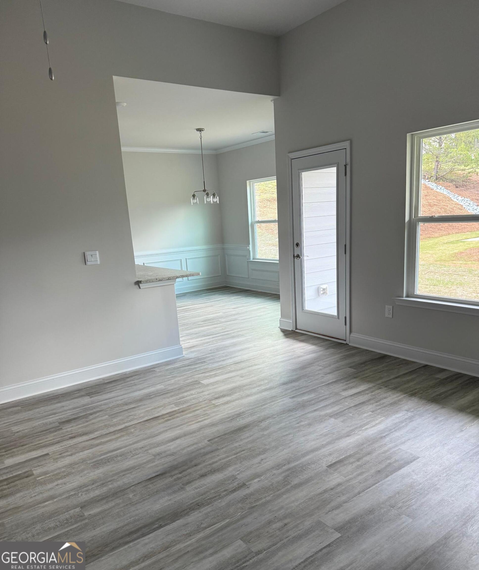 151 Saluda Drive Property Photo 7