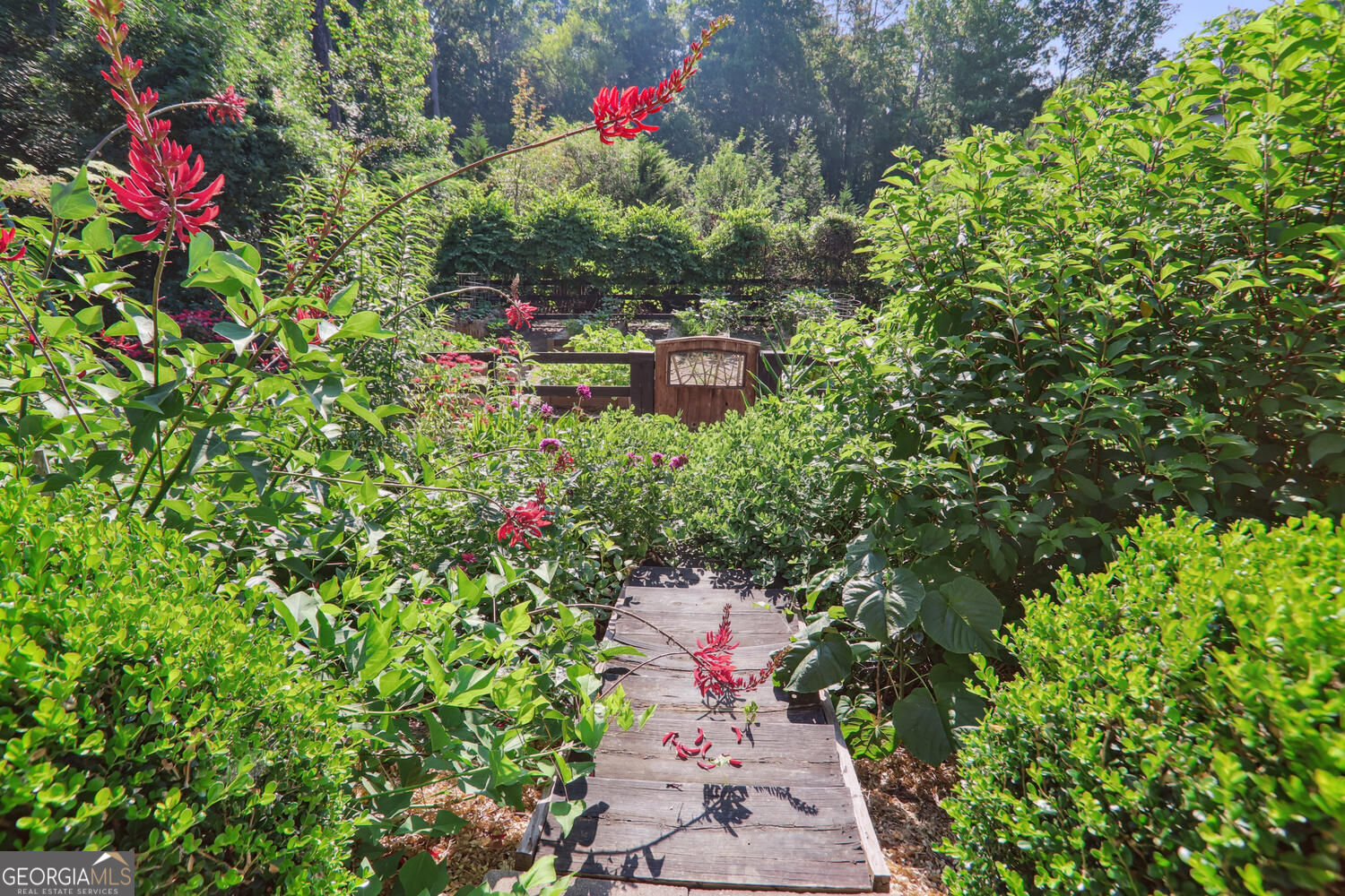 3704 Wilkins Circle Property Photo 10