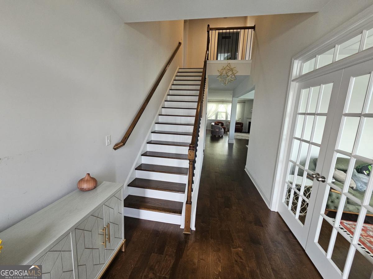 7475 Easton Valley Lane Property Photo 2