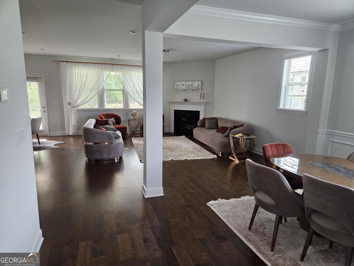 7475 Easton Valley Lane Property Photo 4