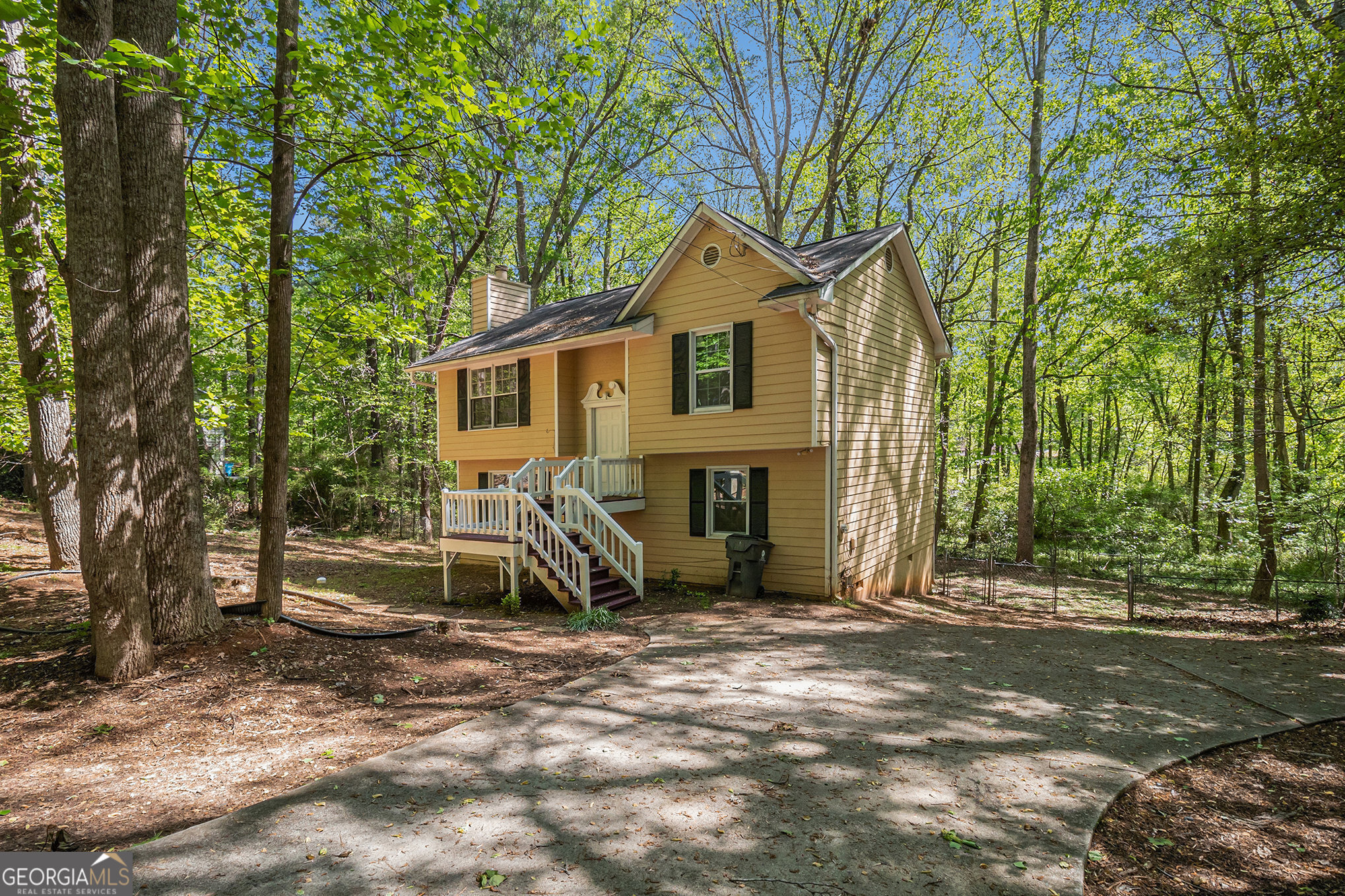 464 Meadowbrook Drive Property Photo 3