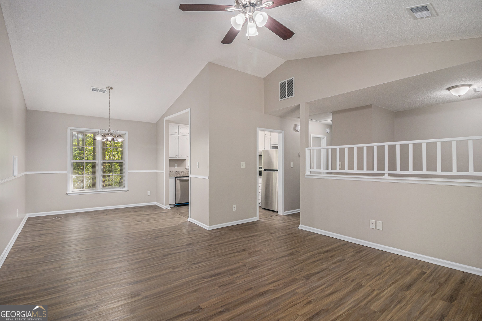 464 Meadowbrook Drive Property Photo 7