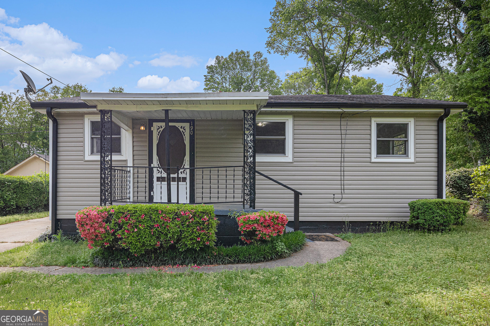 190 Derby Street Property Photo 1