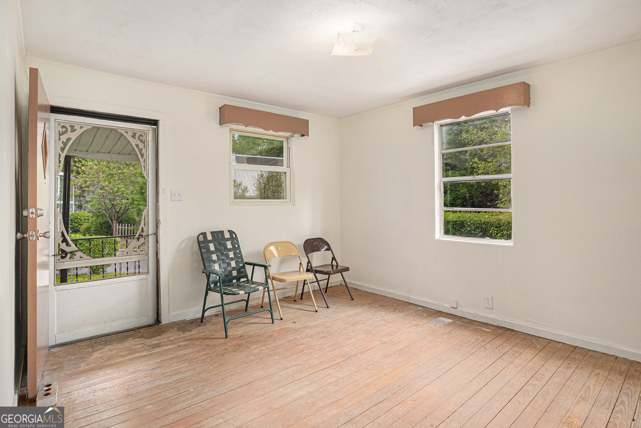 190 Derby Street Property Photo 6