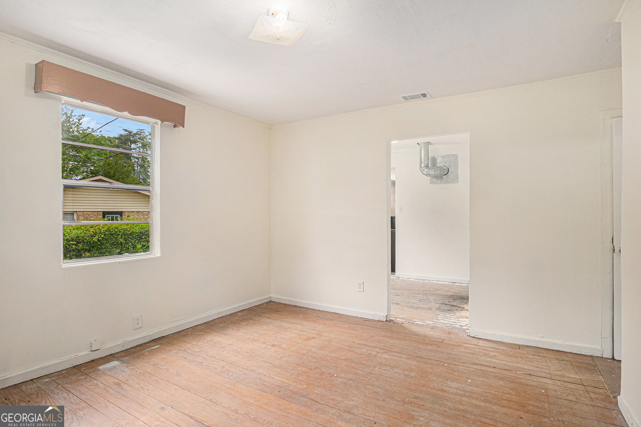 190 Derby Street Property Photo 7