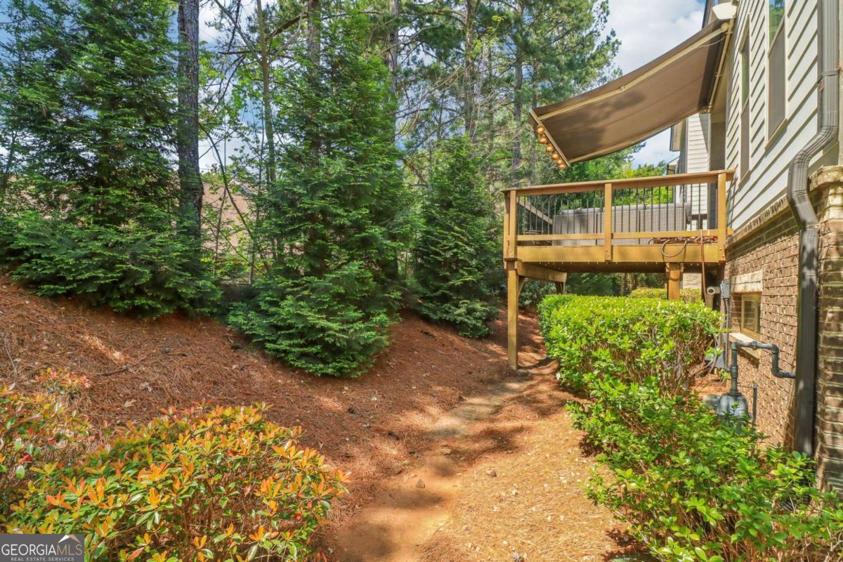 823 Canterbury Overlook Property Photo 36