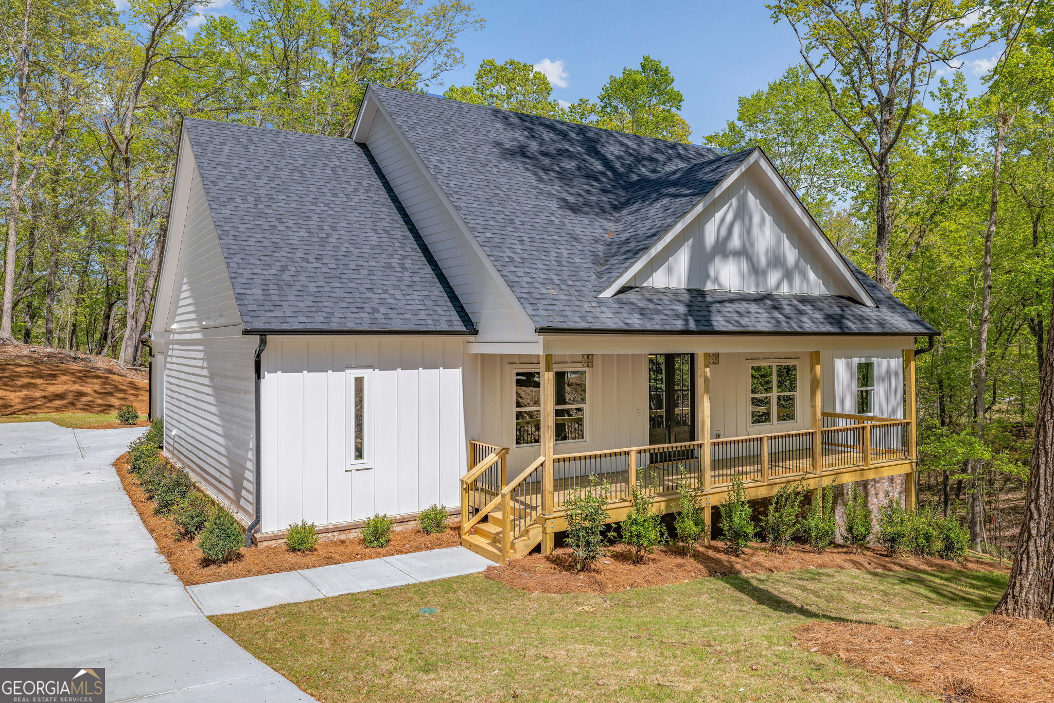 122 Planters Pointe Drive Property Photo 1