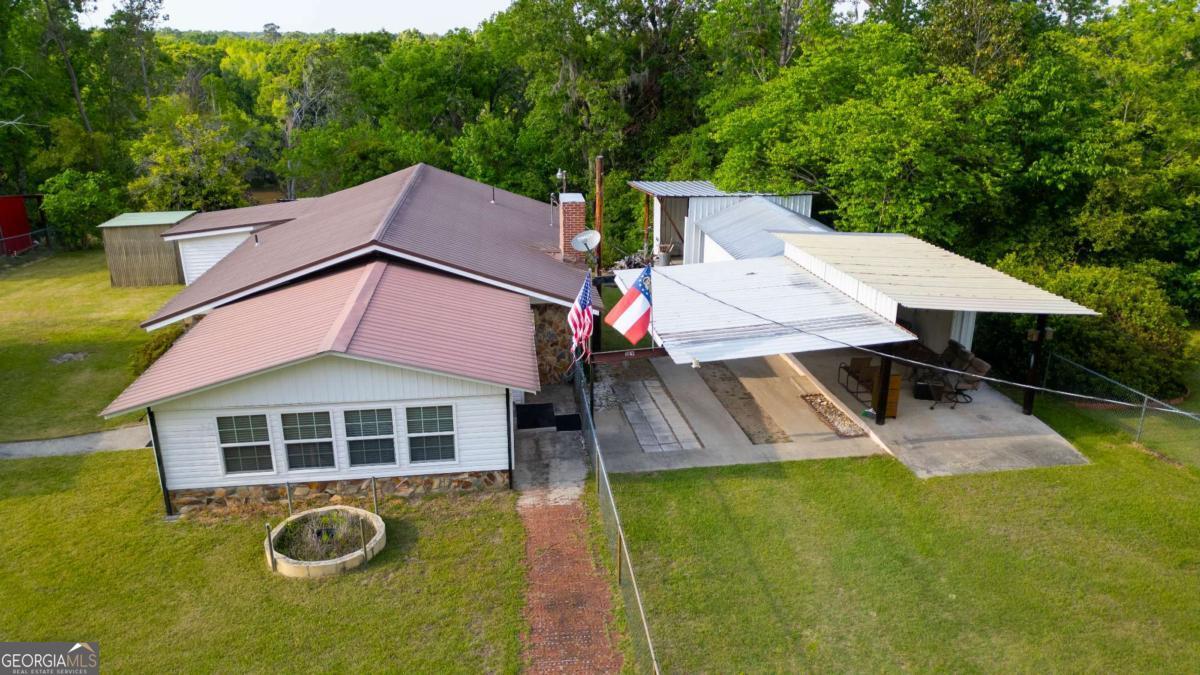 189 High Bluff Property Photo 1