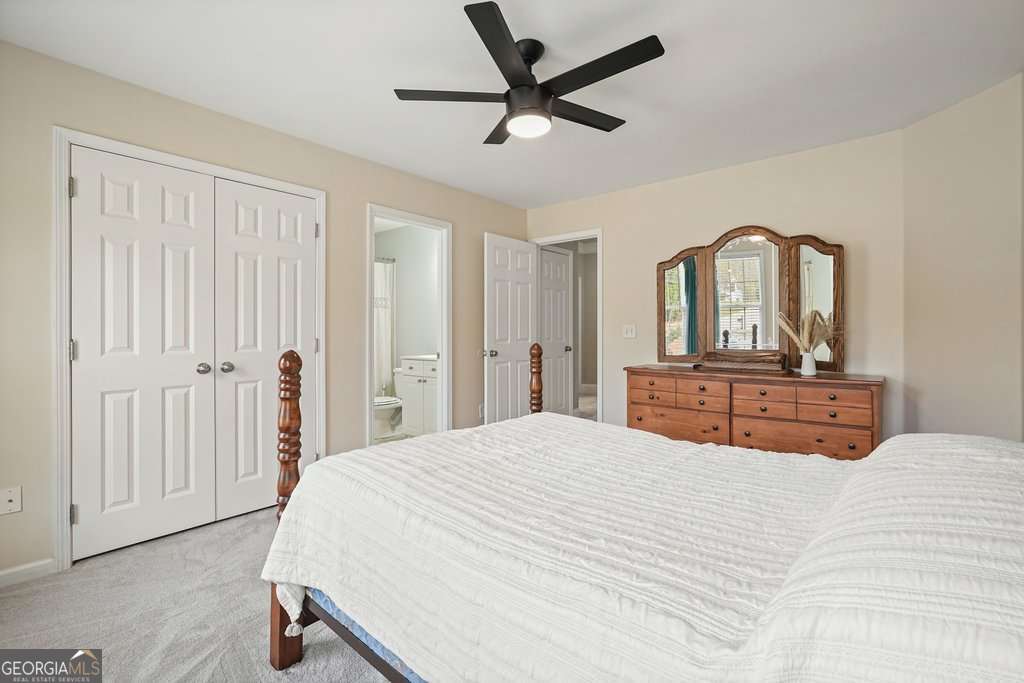 603 Redcoat Circle Property Photo 32