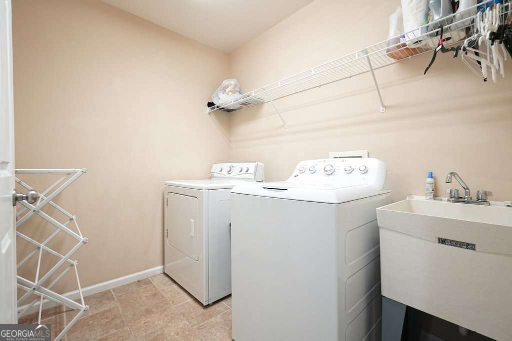 603 Redcoat Circle Property Photo 34