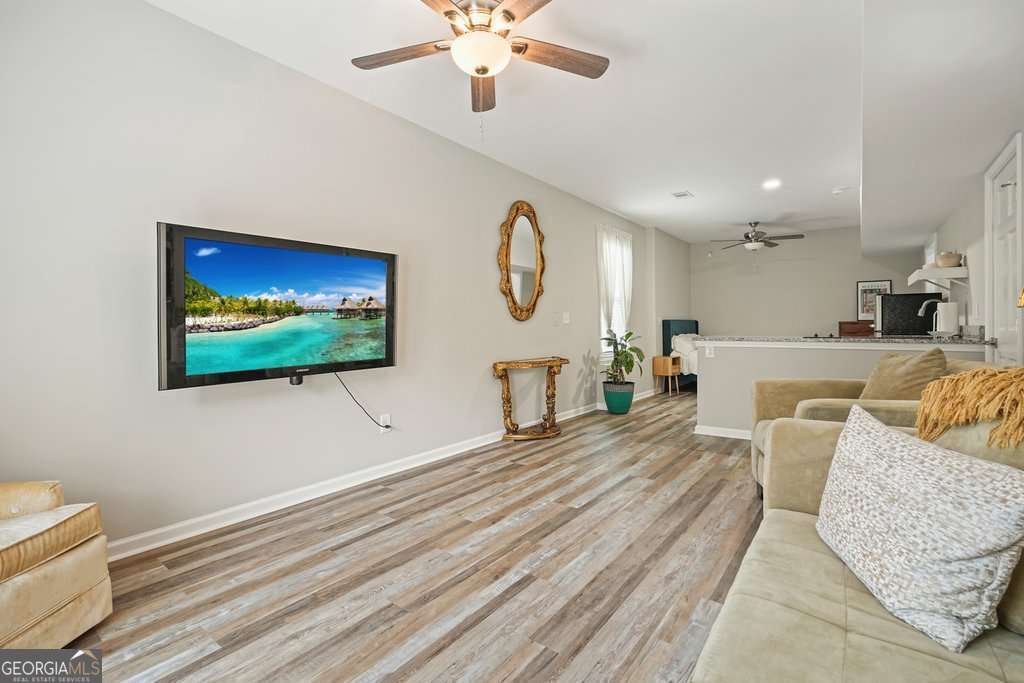 603 Redcoat Circle Property Photo 55