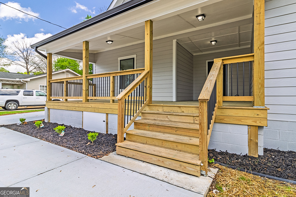 111 Ford Street Property Photo 2