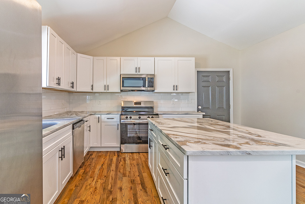 111 Ford Street Property Photo 4