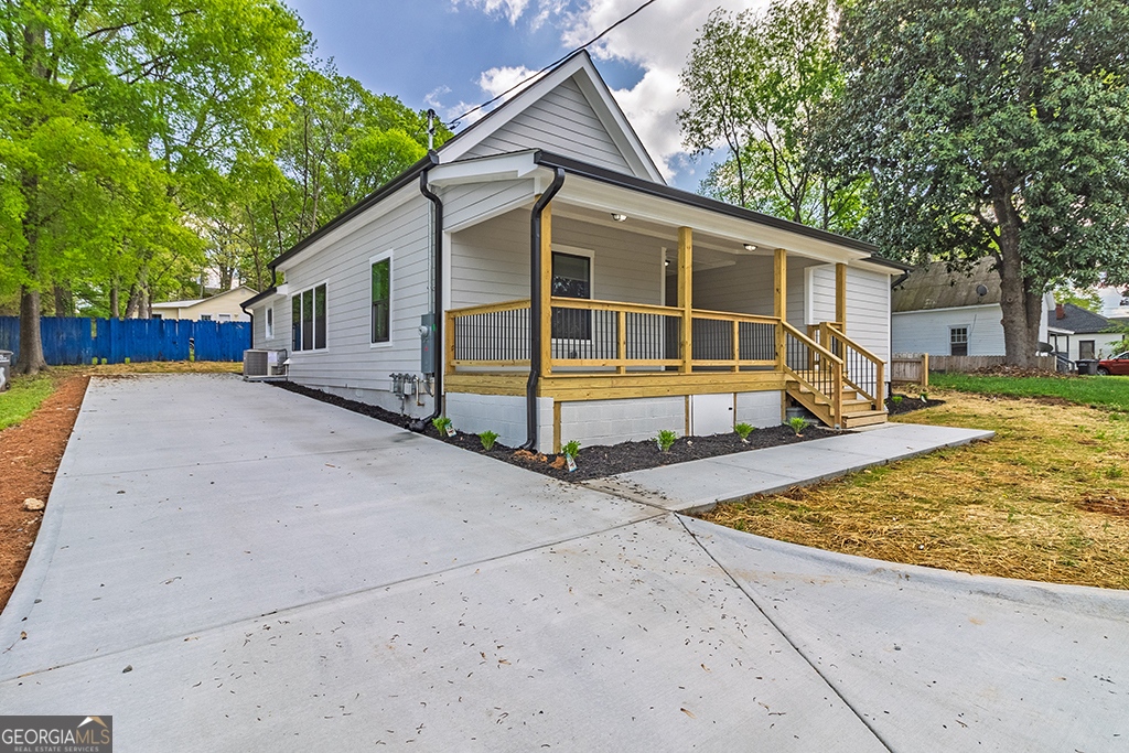 111 Ford Street Property Photo 13