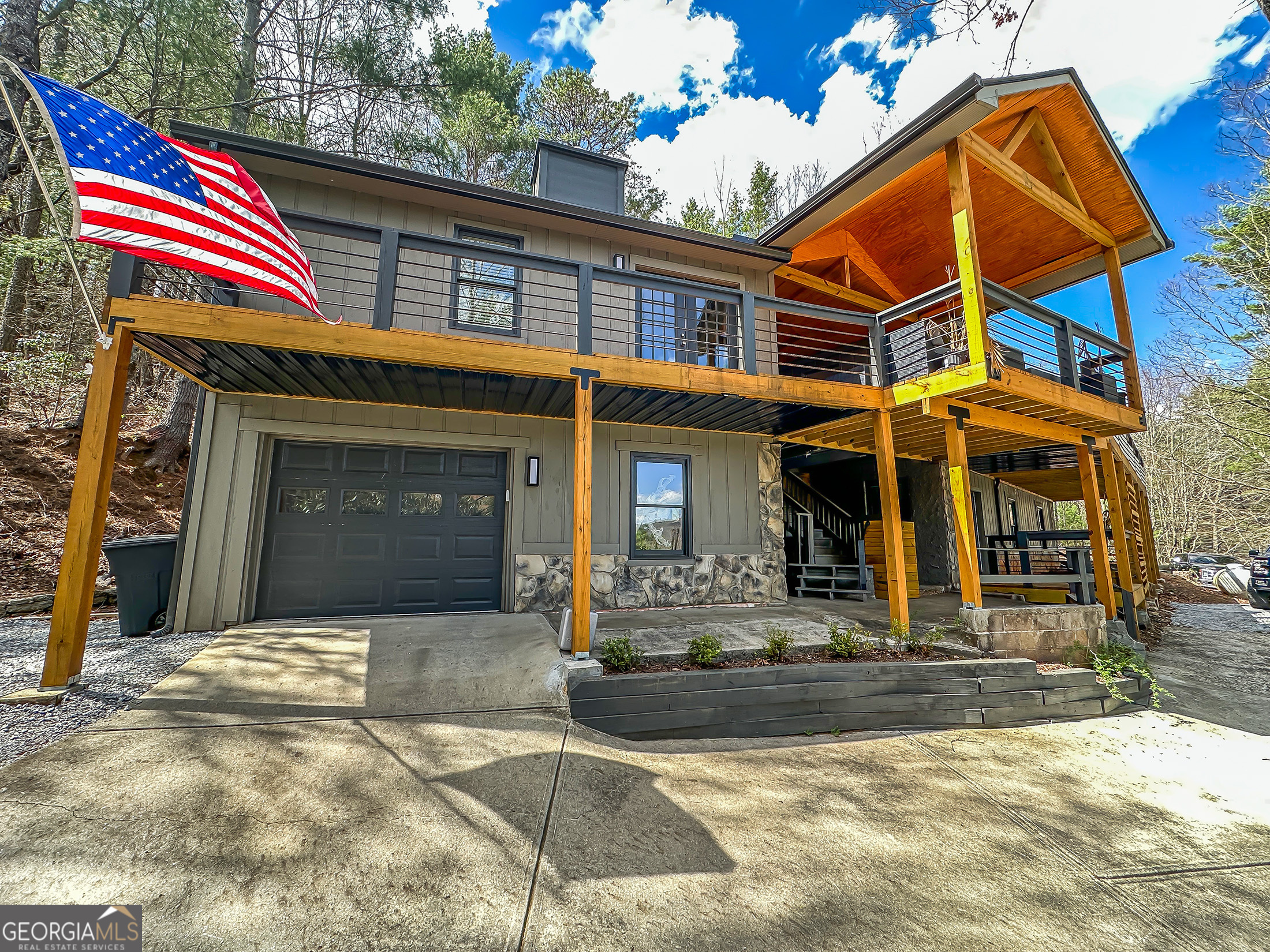 266 E Sugarbush Drive Property Photo 1