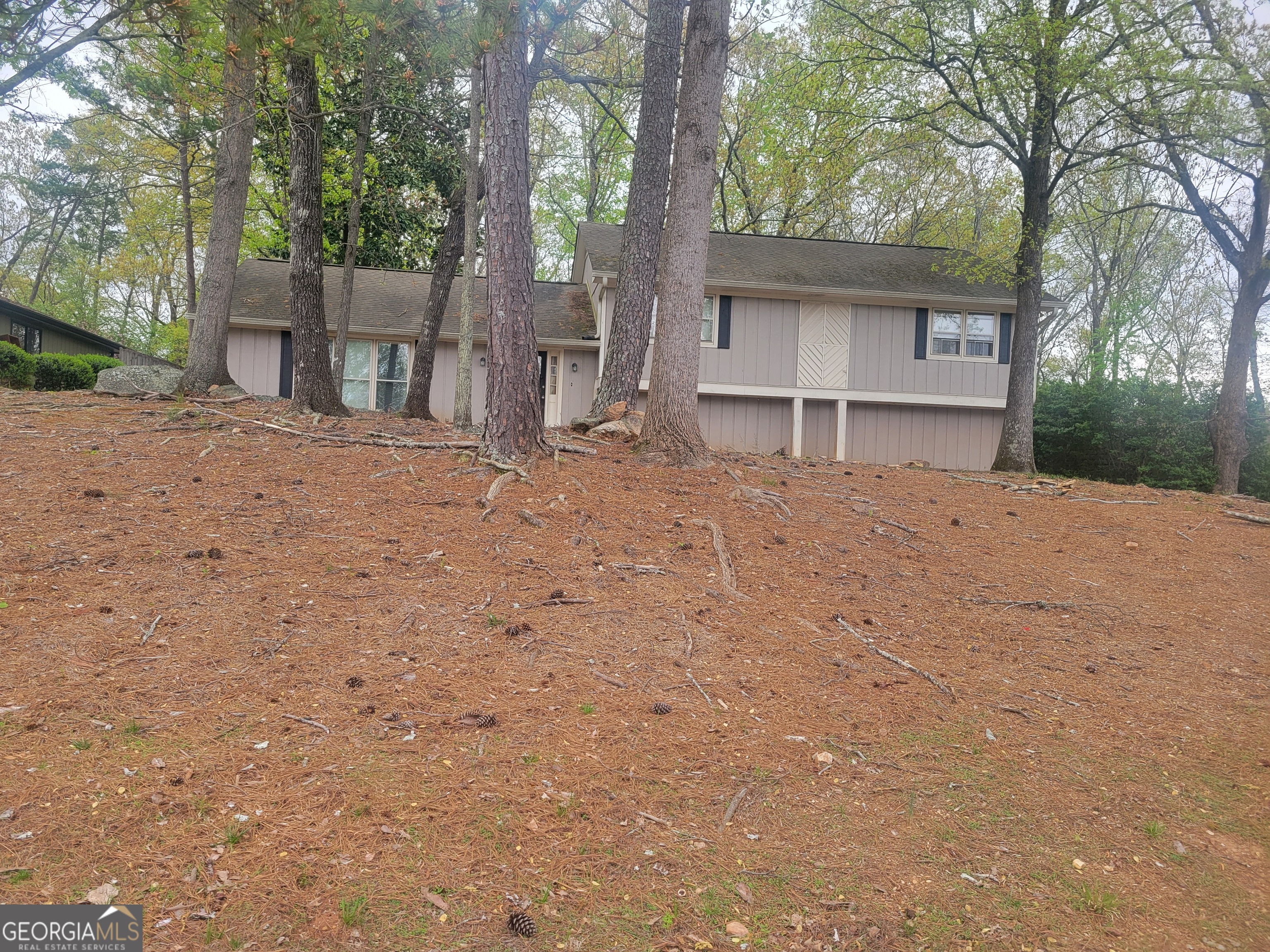 5251 Greenpoint Drive Property Photo 1