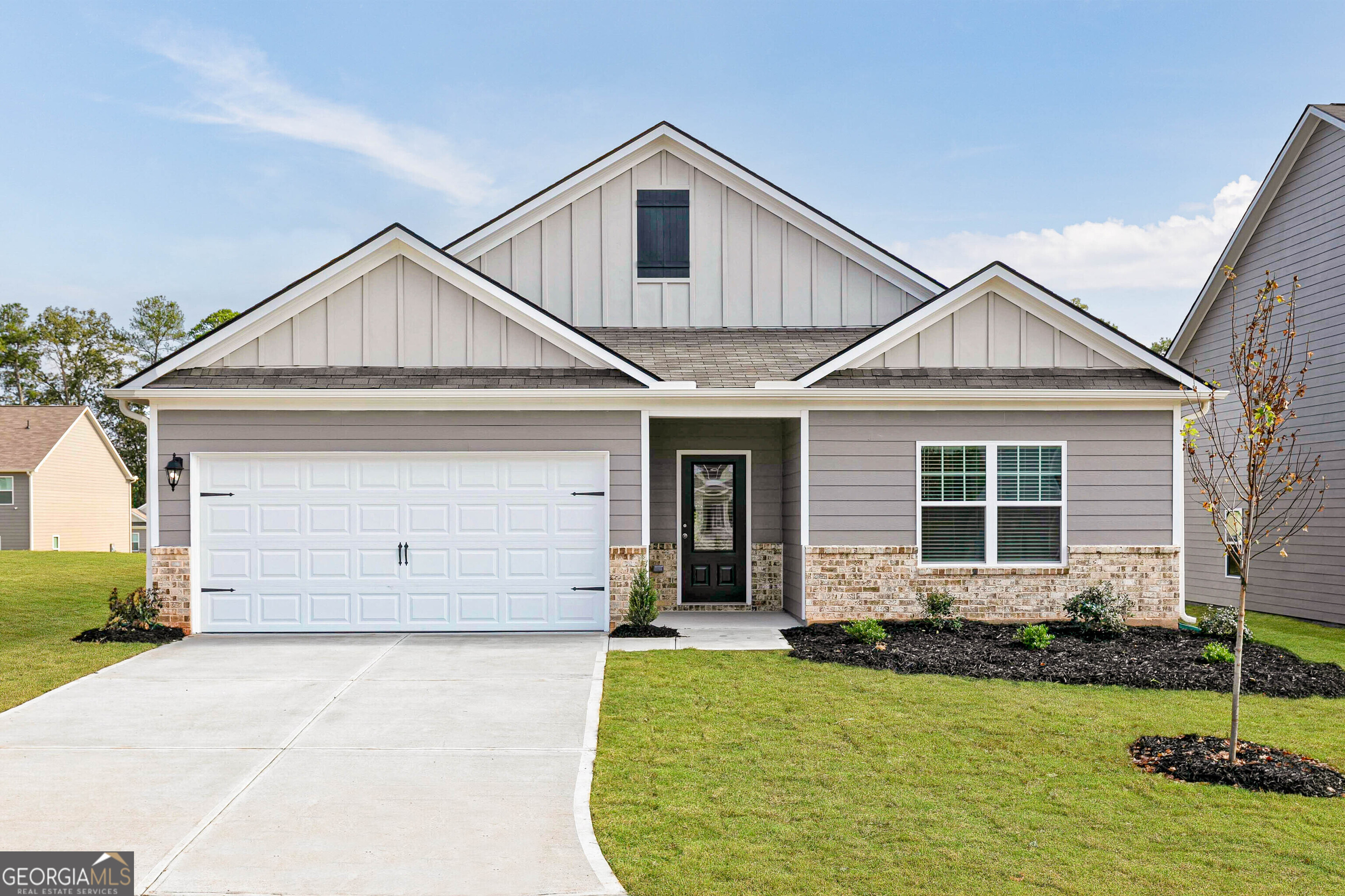 289 Limestone Circle Property Photo 1