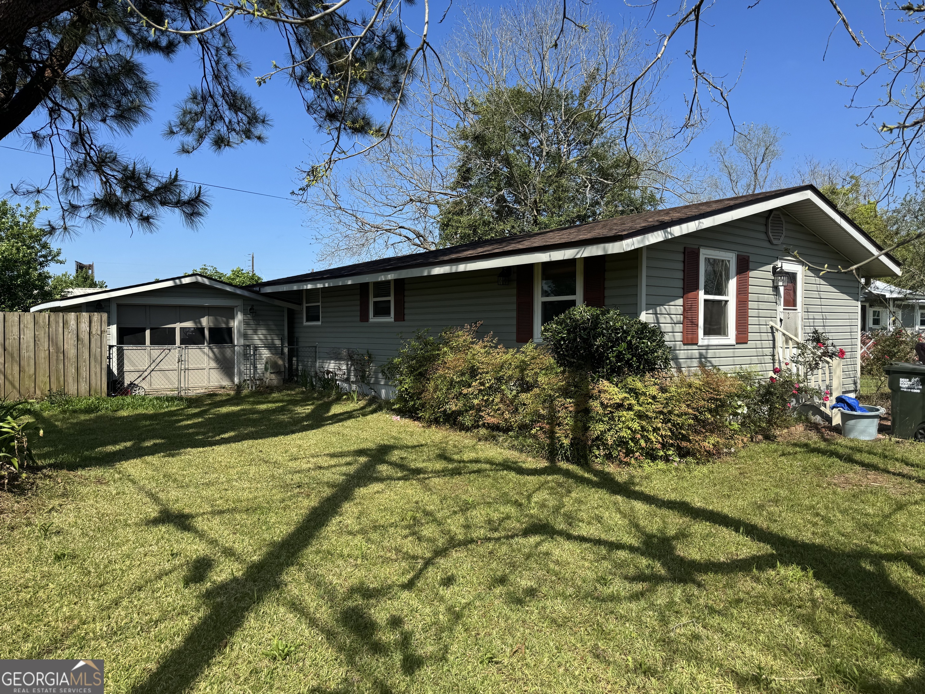 200 Union Street Property Photo 1