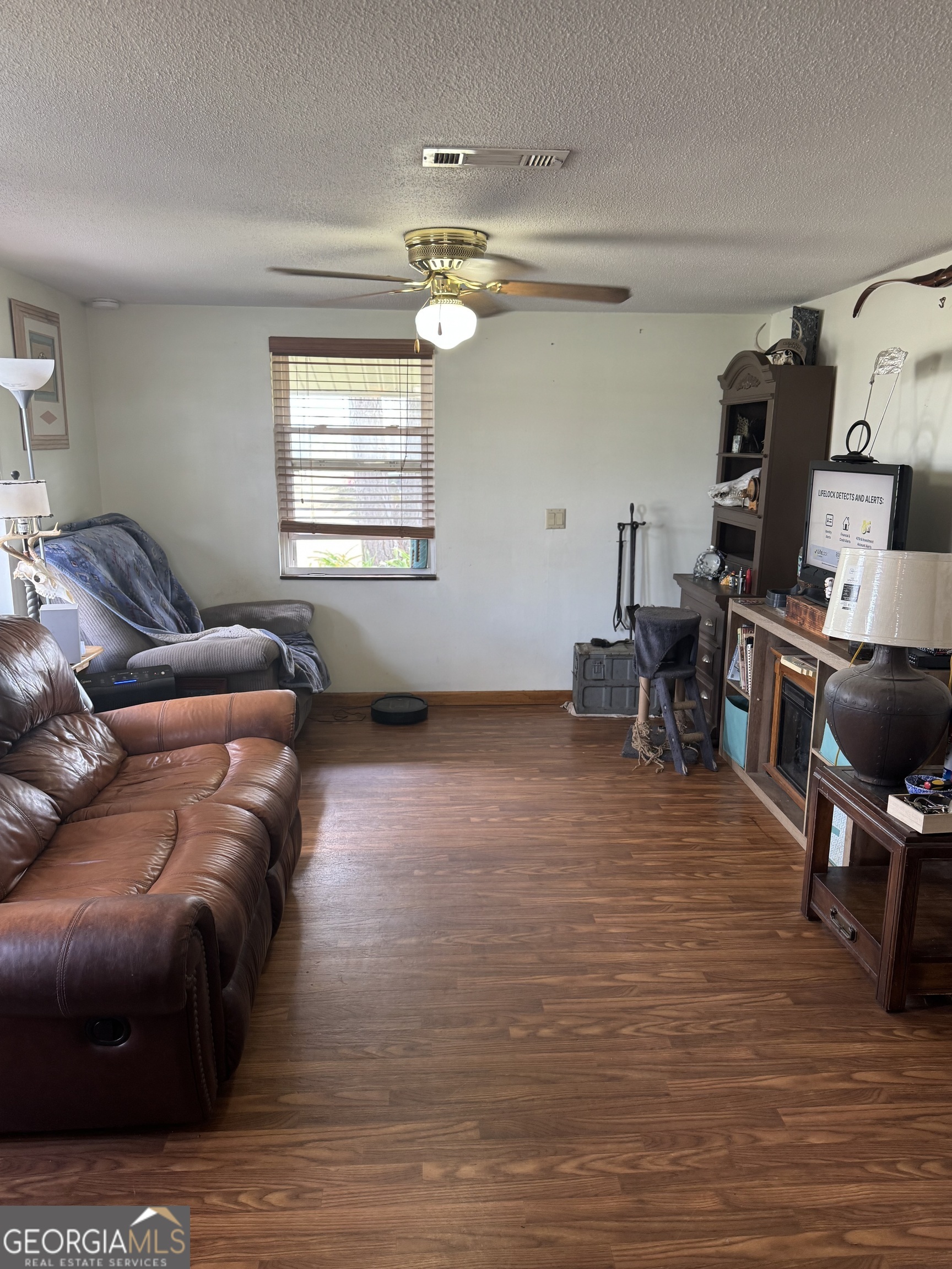 200 Union Street Property Photo 3