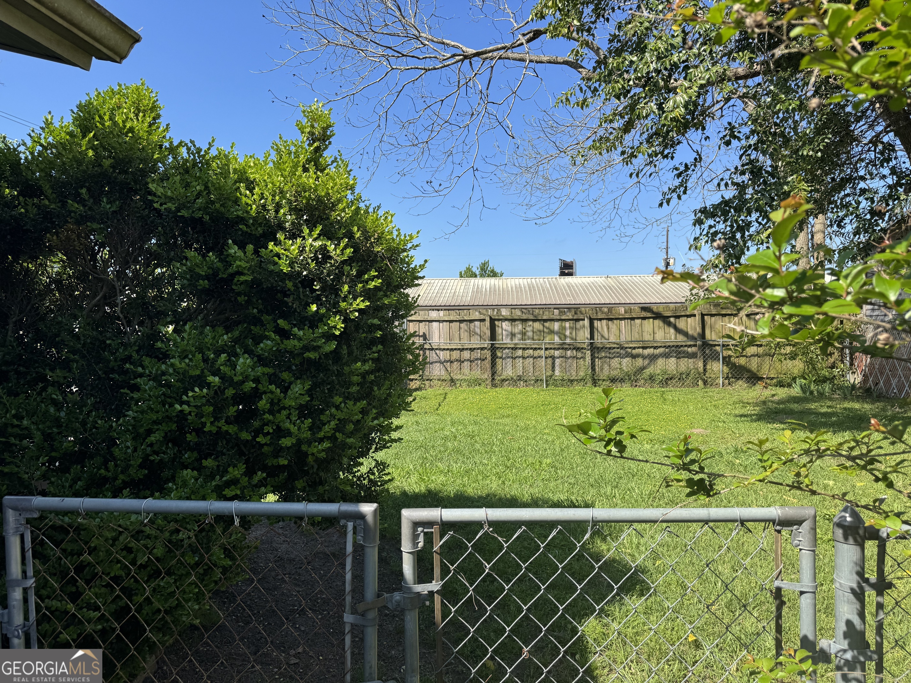 200 Union Street Property Photo 10