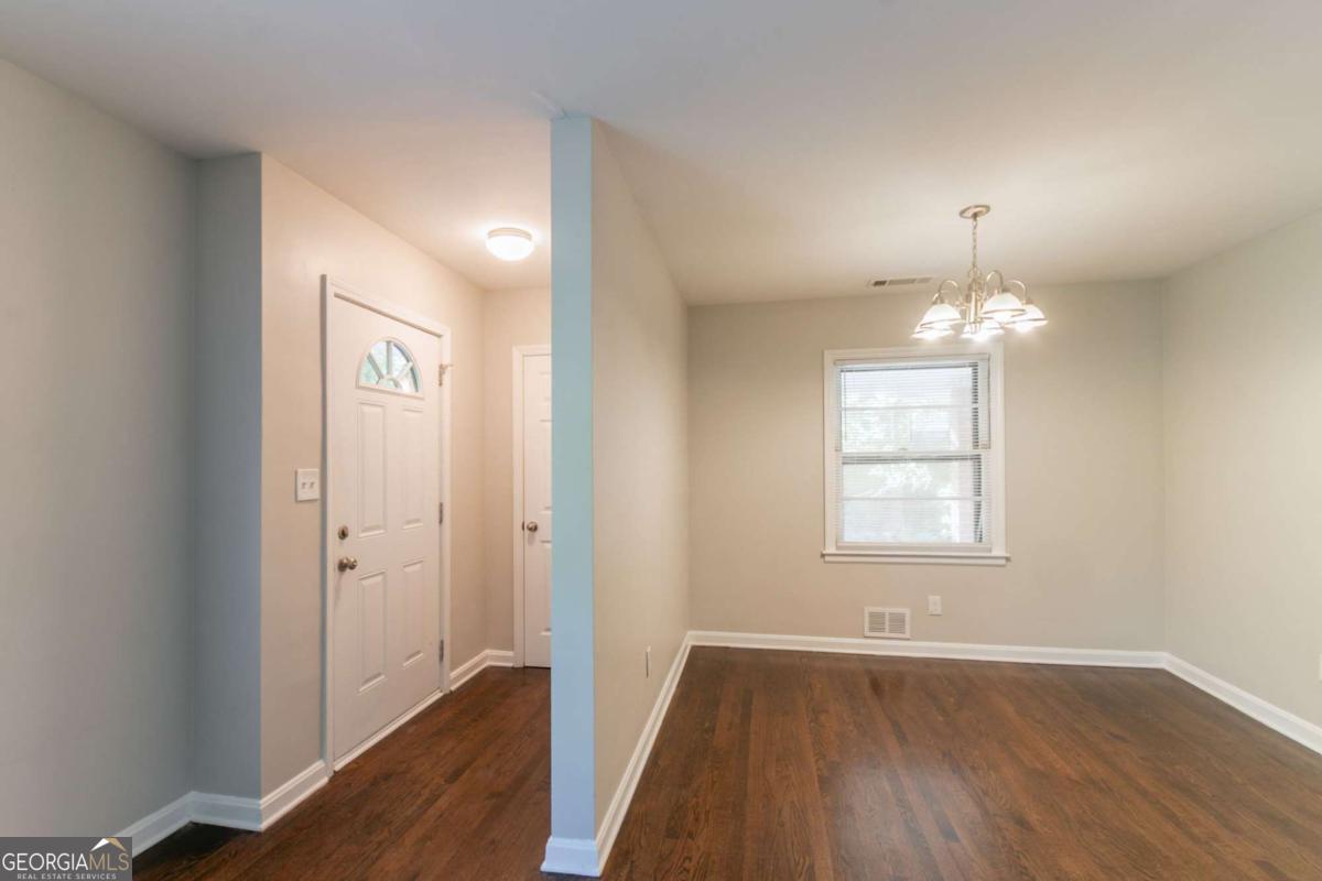 2345 Leith Avenue Property Photo 6