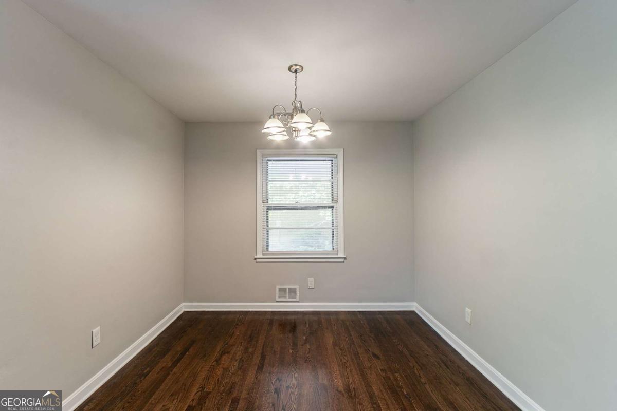 2345 Leith Avenue Property Photo 9