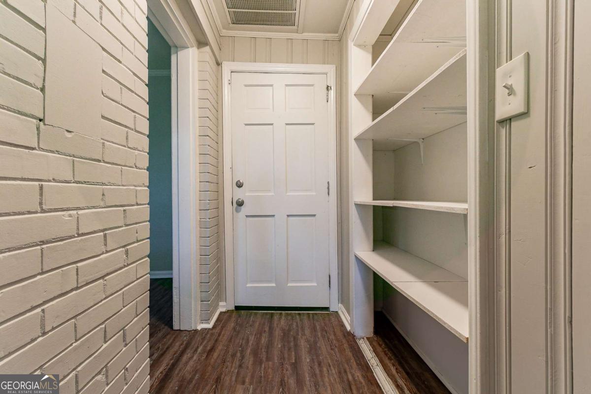 2345 Leith Avenue Property Photo 13