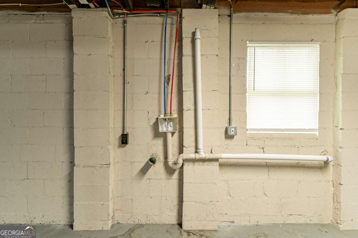 2345 Leith Avenue Property Photo 23