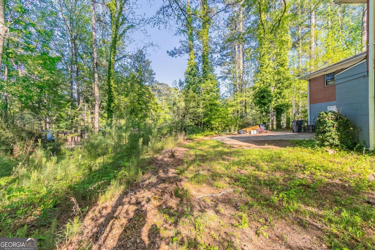 2345 Leith Avenue Property Photo 27
