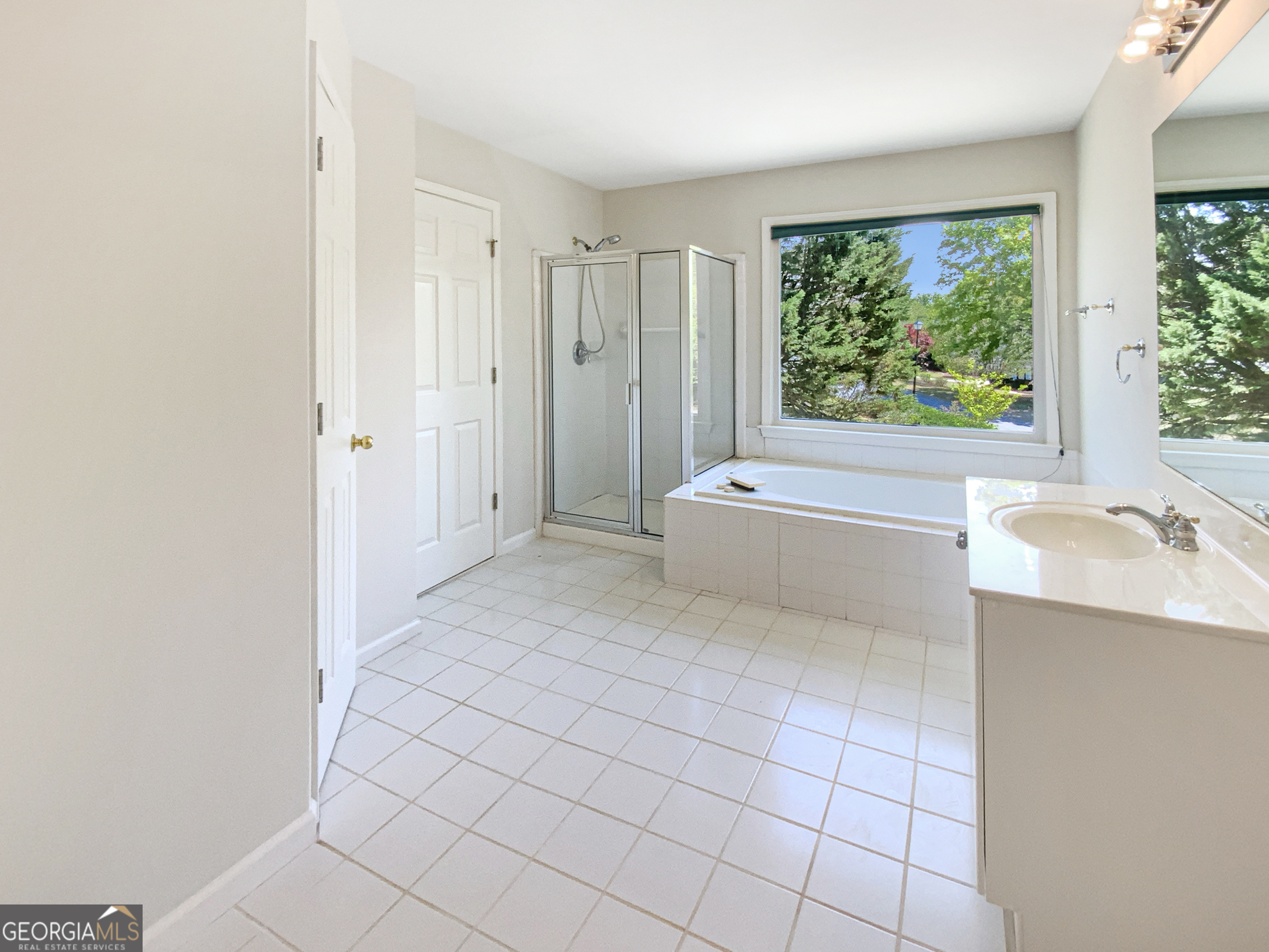 6105 Ivey Hill Drive Property Photo 27
