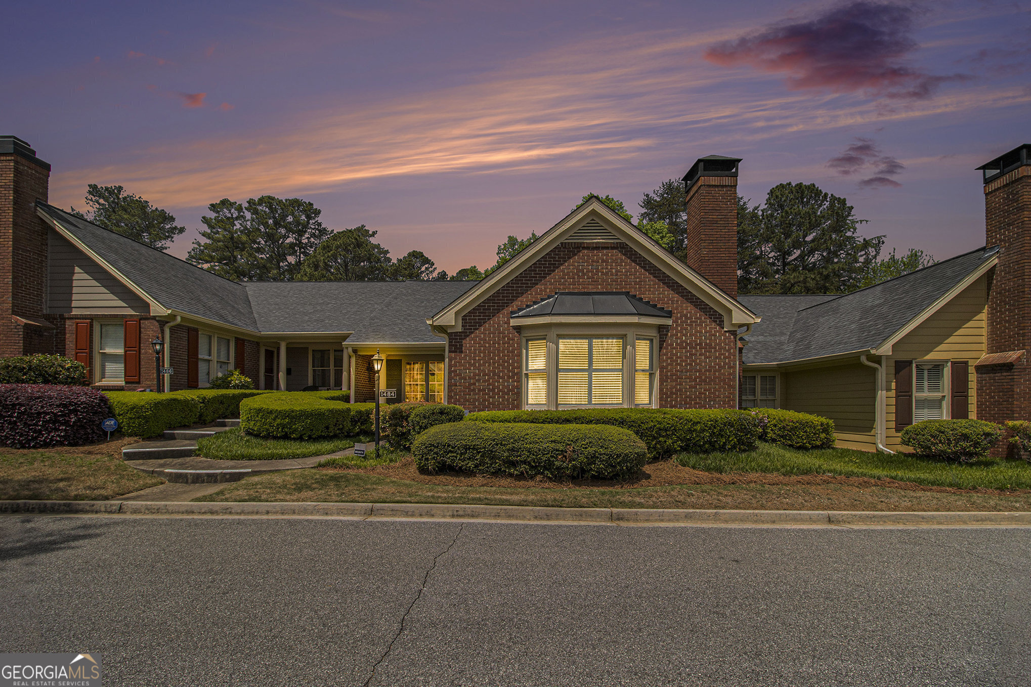 1484 Winston Place Property Photo 1