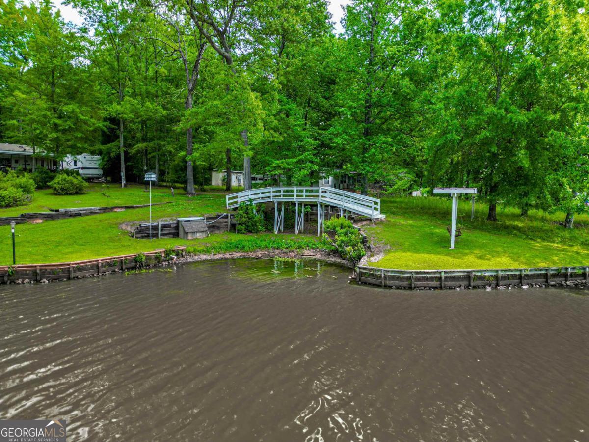 82 Dogwood Court Property Photo