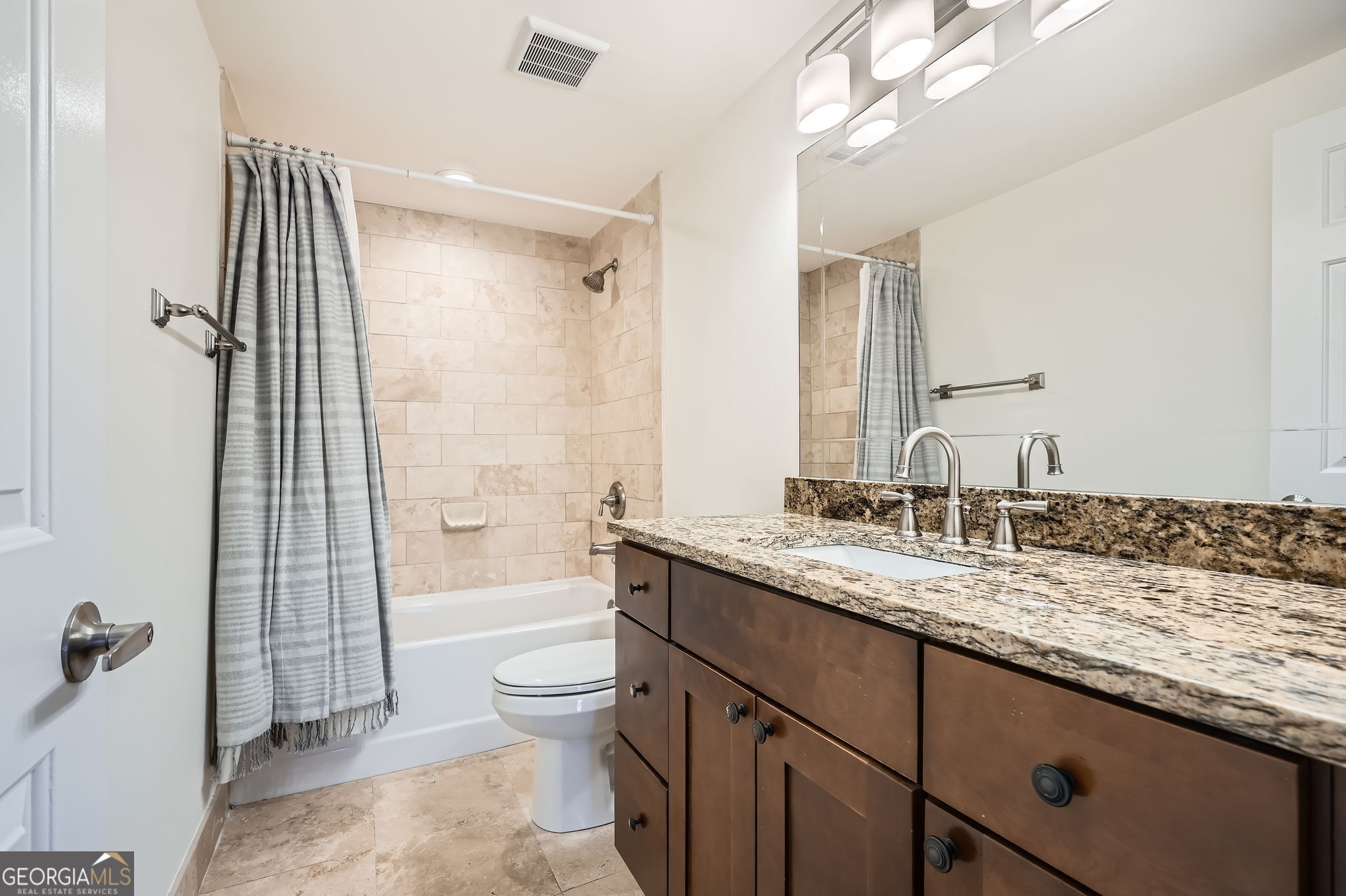 3481 Lakeside Drive Ne # 1504 Property Photo 6