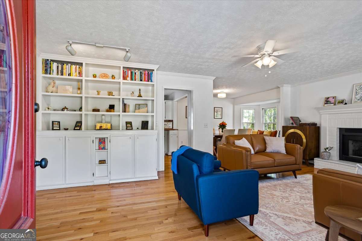2849 Fenton Place Property Photo 2