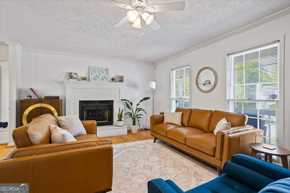 2849 Fenton Place Property Photo 4