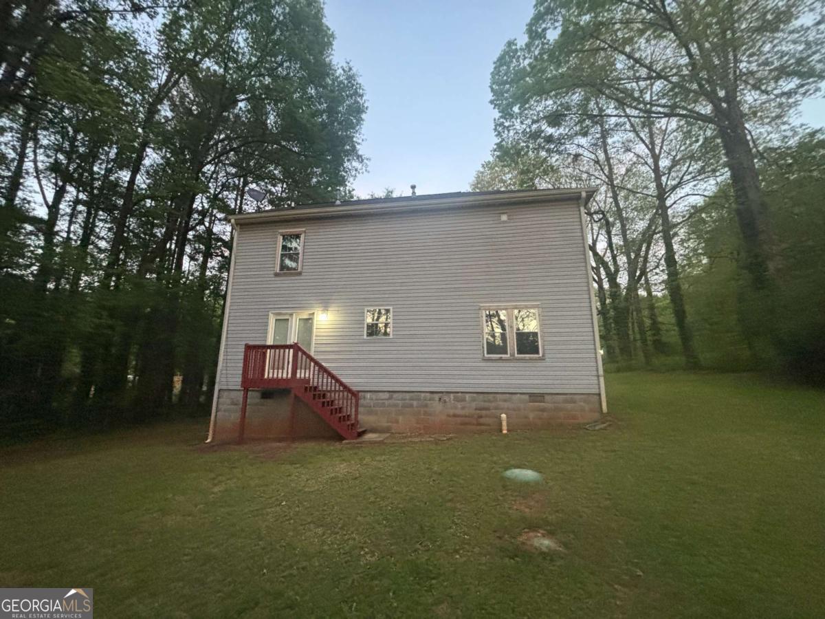 691 Aberdeen Drive Property Photo 5