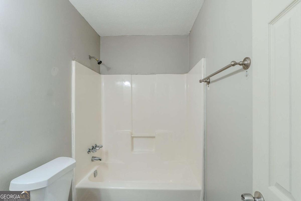 1665 Dunbarton Drive Property Photo 10