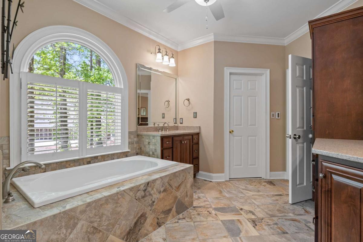 1270 Arizona Bend Property Photo 32