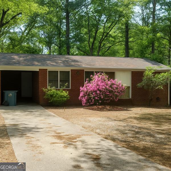 3272 Kingston Property Photo 1