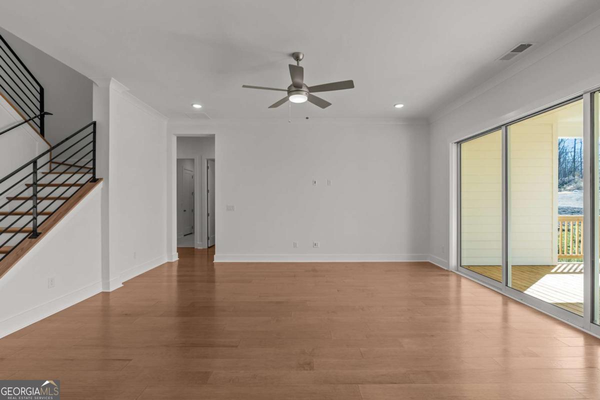 2023 Fern Mountain Lane Property Photo 14