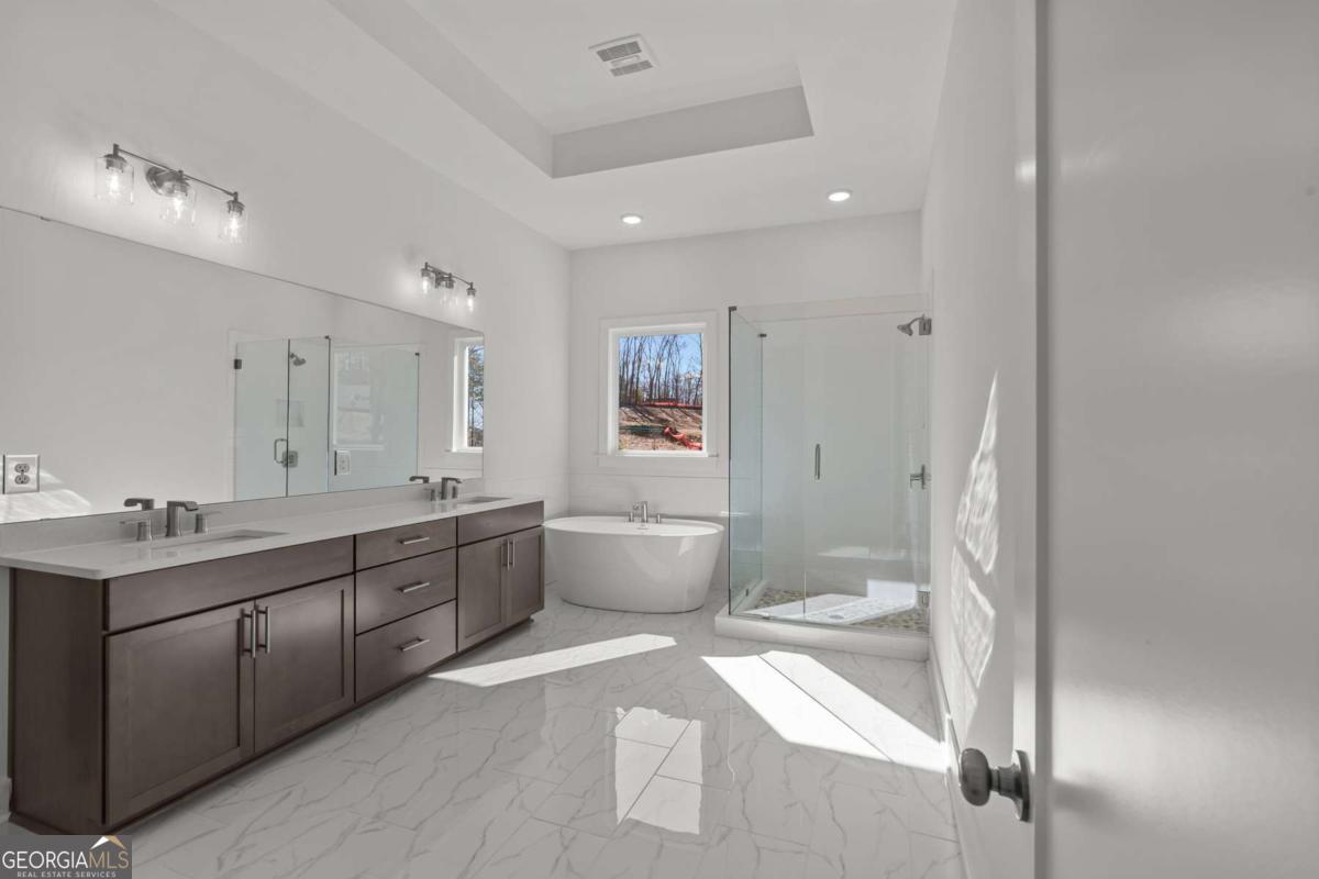 2023 Fern Mountain Lane Property Photo 19