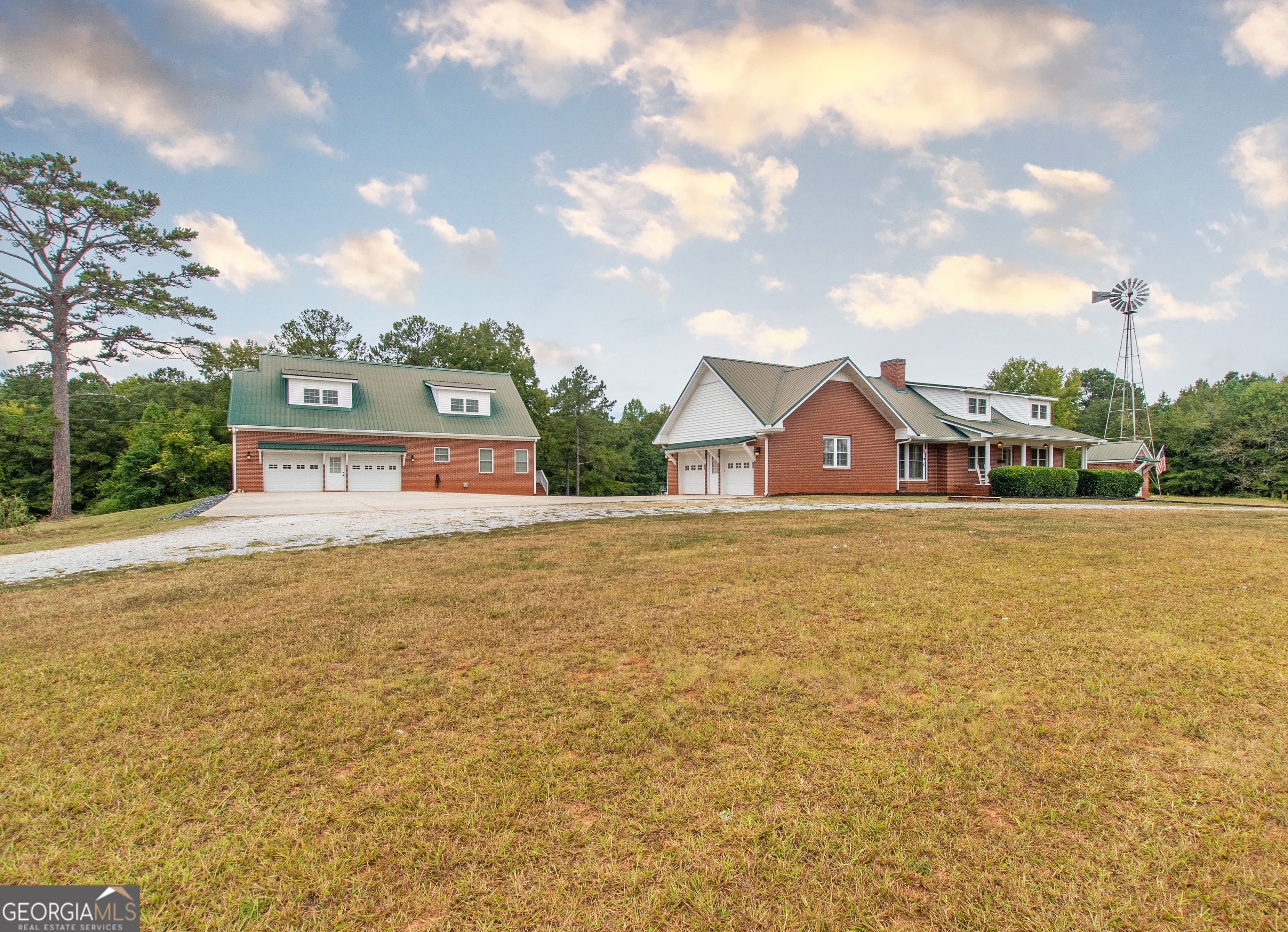 375 Luther Bailey Road Property Photo 1