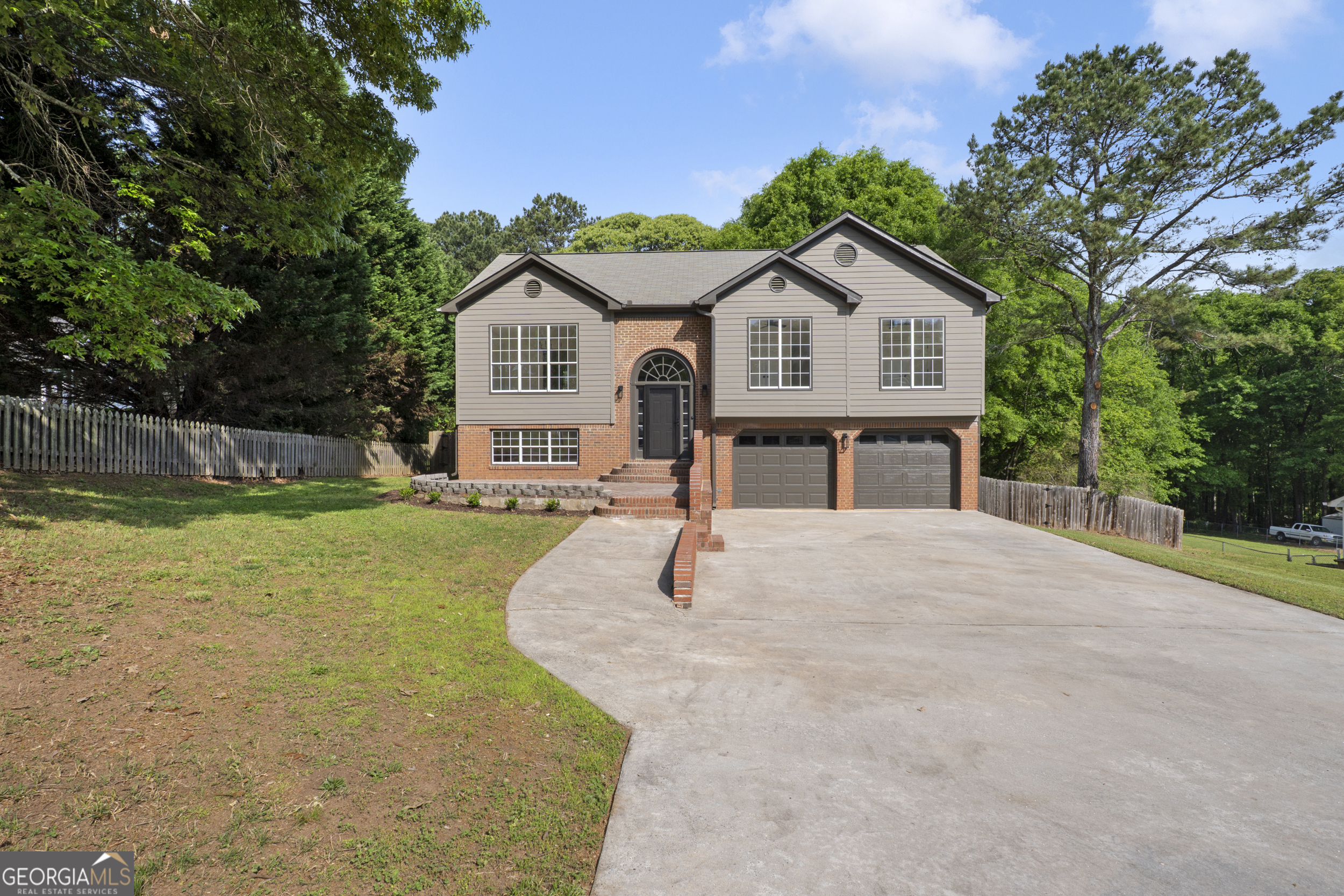 842 Lodgeview Drive Property Photo 1