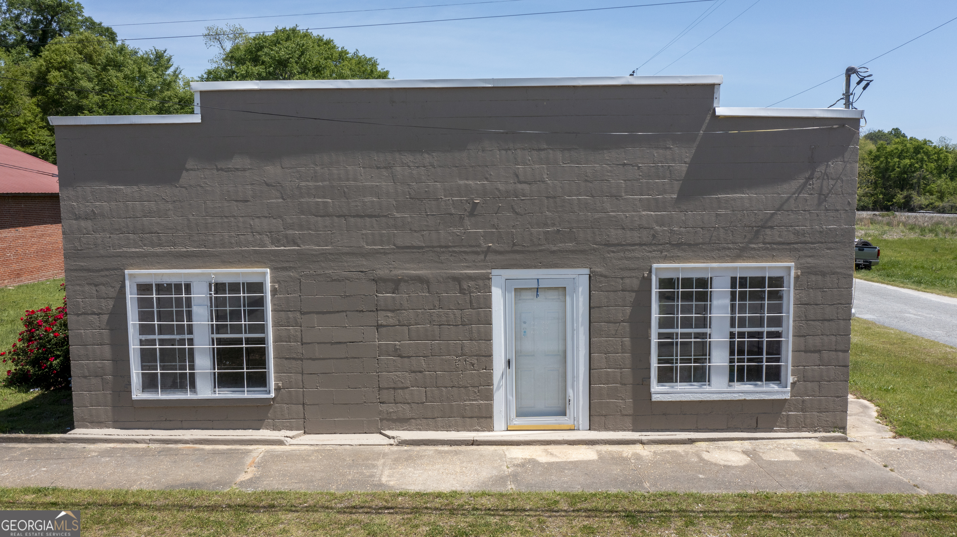 329 Dromedary Street Property Photo 1