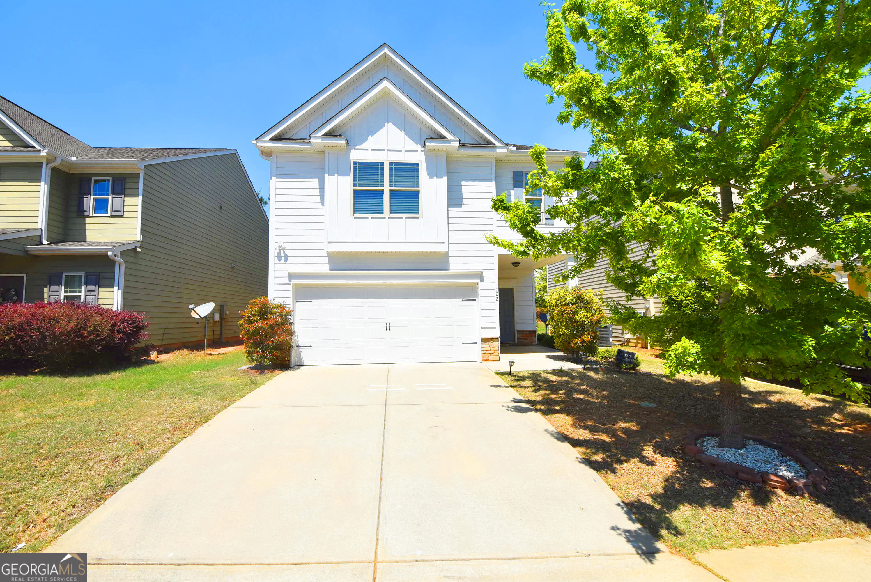 102 Southwind Circle Property Photo 1