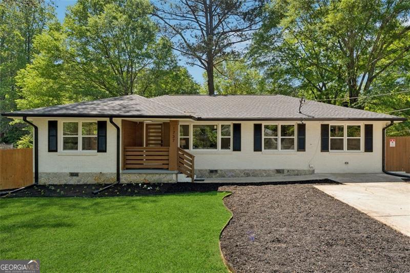 1737 Briarlake Circle Property Photo 1