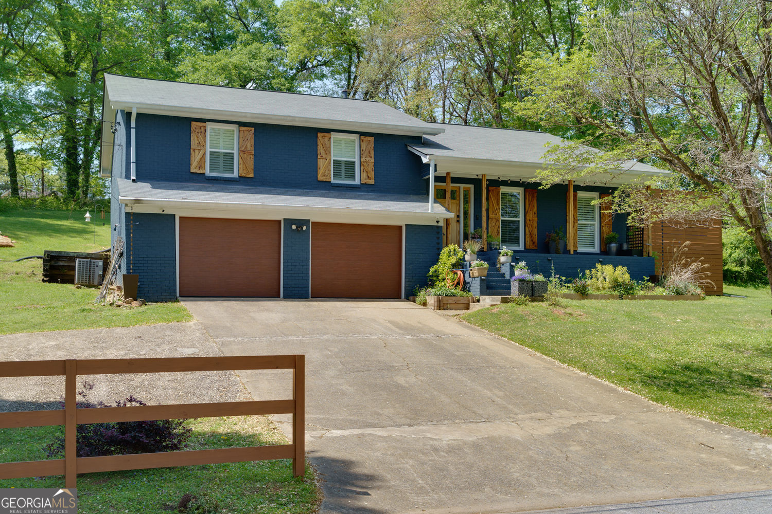 2673 Rainbow Forest Drive Property Photo 1