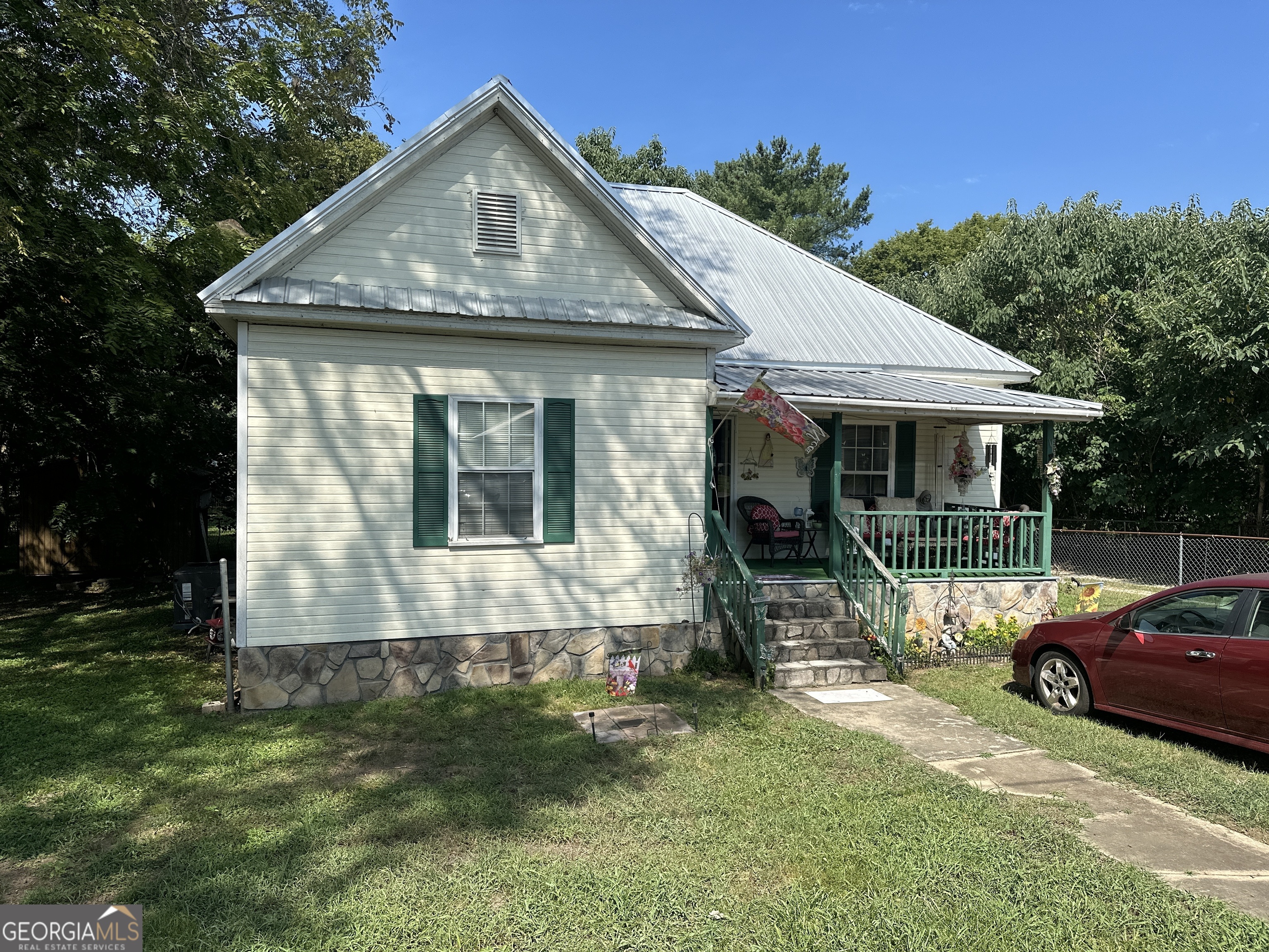 903 Crittenden Avenue Property Photo