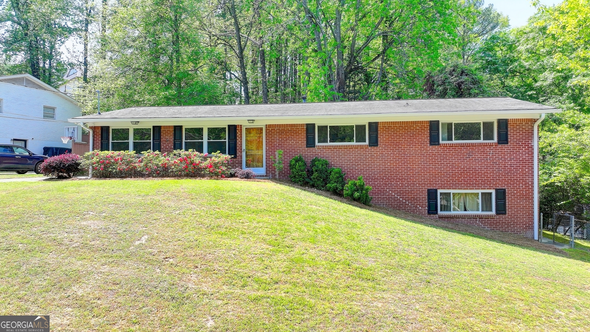 2617 Cove Circle Ne Property Photo 1